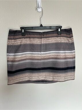Old Navy Striped Mini Skirt in Gray, Beige and Black